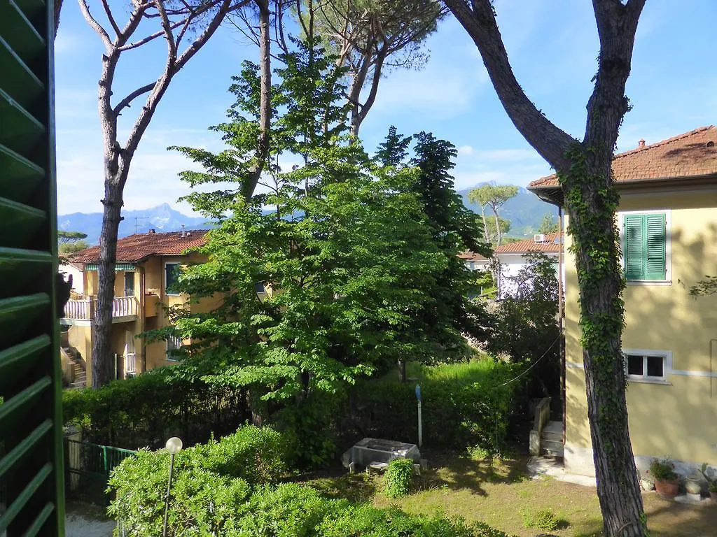 Apartment Villa Fernanda Forte dei Marmi